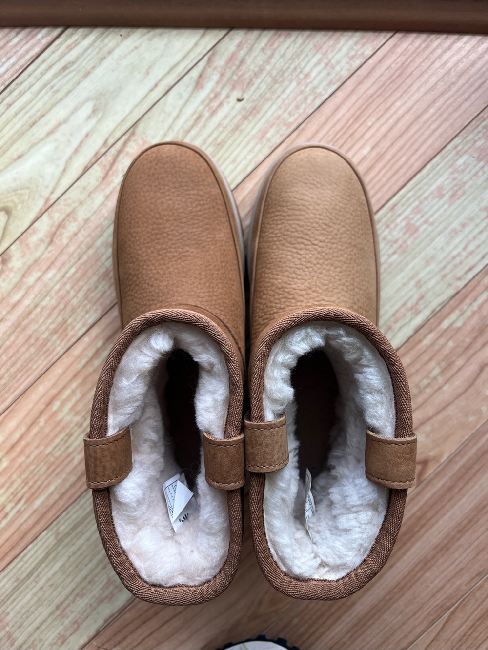 UGG W Classic Weather Mini - Chestnut Red - Picture 7 of 7